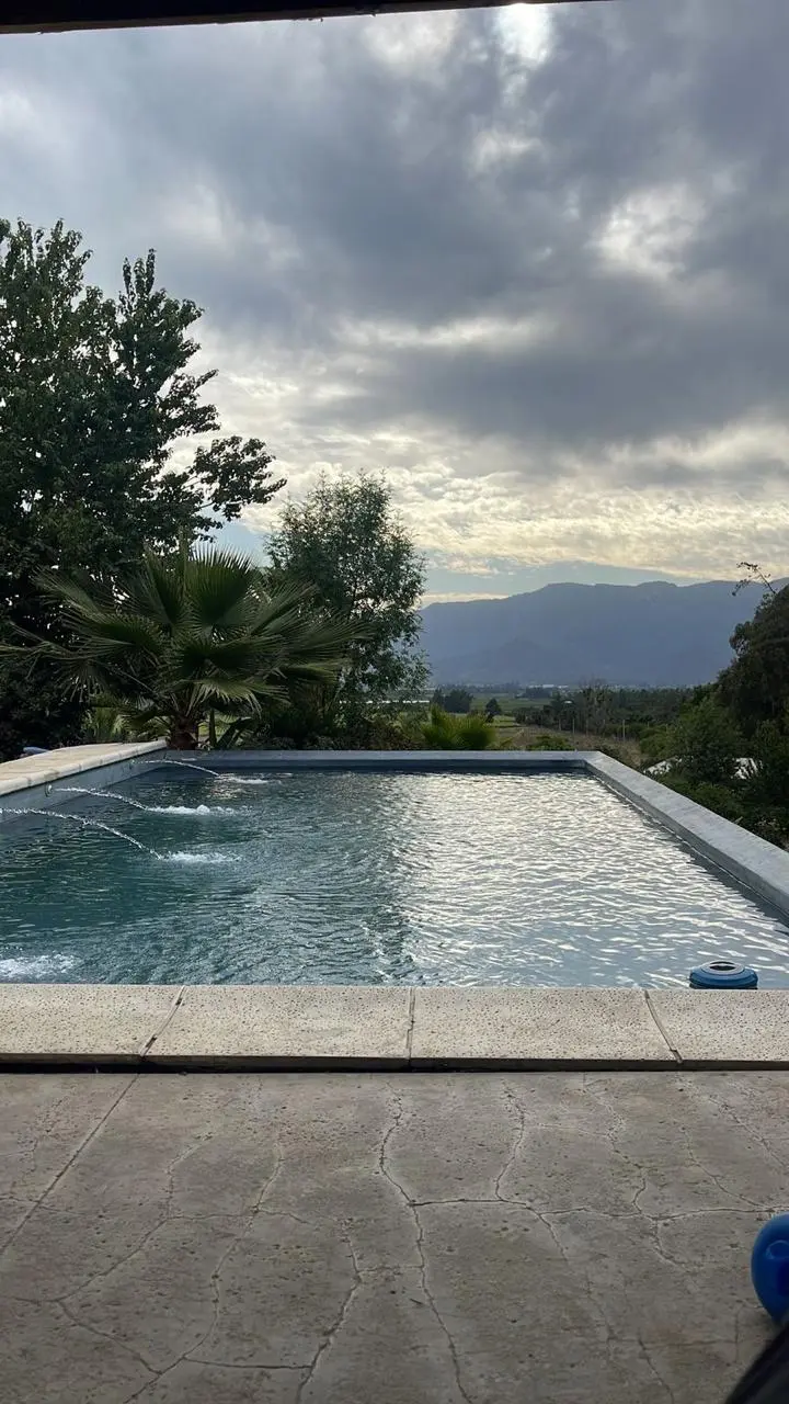 Piscina infinita de la sede Nawel San Francisco